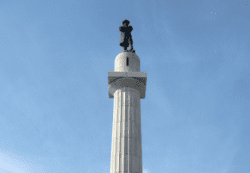 New Orleans Robert E. Lee statue lee circle