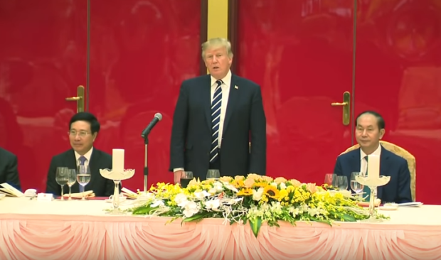 Donald Trump vietnam banquet 11-11-17