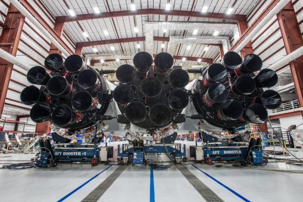 Falcon Heavy 27 Merlin 1D engines