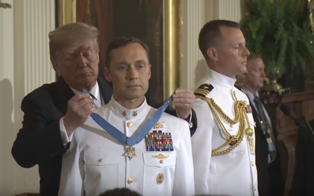 Donald Trump presents medal of honor to Britt Slabinski 5-24-18
