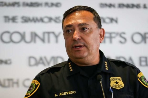 ‘We’re Going To See People Die’: Houston Police Chief Criticizes Removal Of Mask Mandate