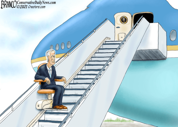 ‘It’s Very Windy’: White House Spokeswoman Attempts Explanation of Biden’s Double Stumble Climbing Air Force One Stairs